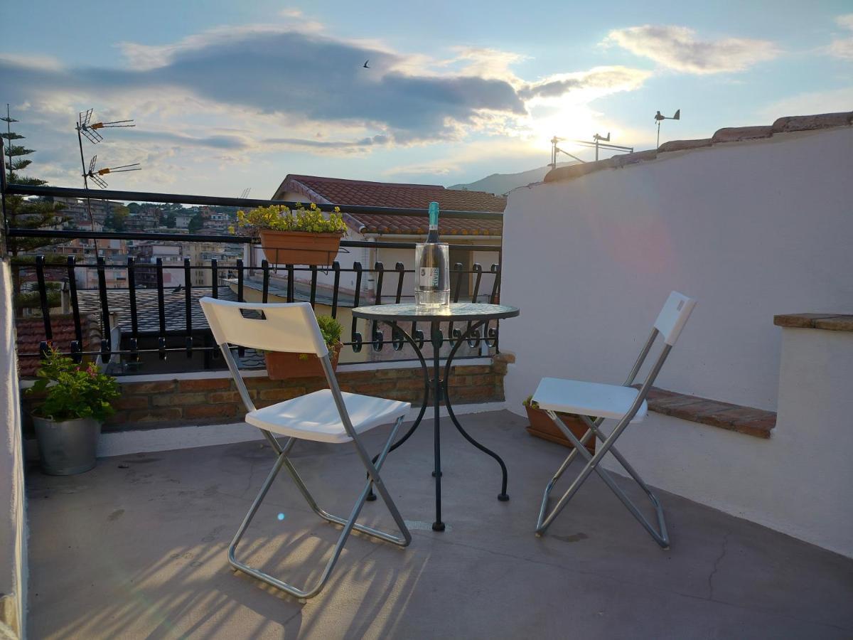 Attico Romantico Con Terrazza Sanremo - Palm Street, 104 - Free Wifi Exterior foto